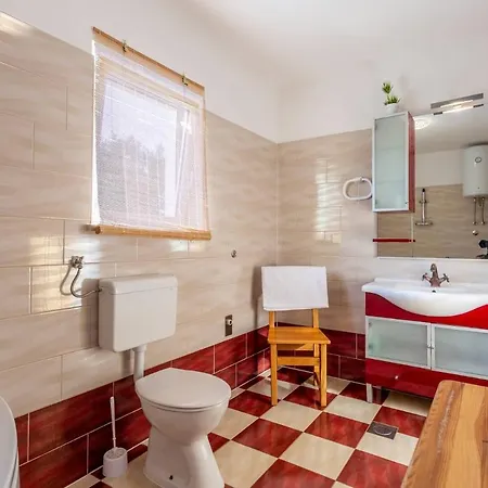 Elegant Versovica With Pool Near Pula By Wiibuk Villa
