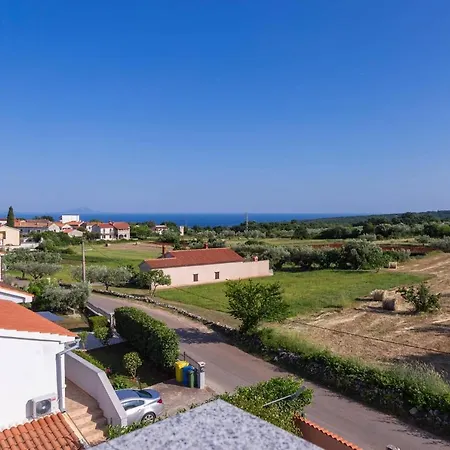 Villa Elegant Versovica With Pool Near Pula By Wiibuk *