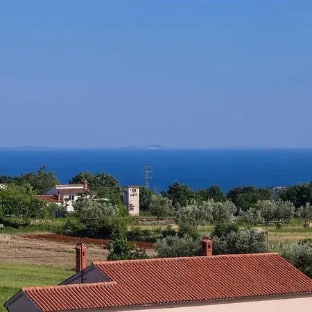 Elegant Versovica With Pool Near Pula By Wiibuk * Peruski